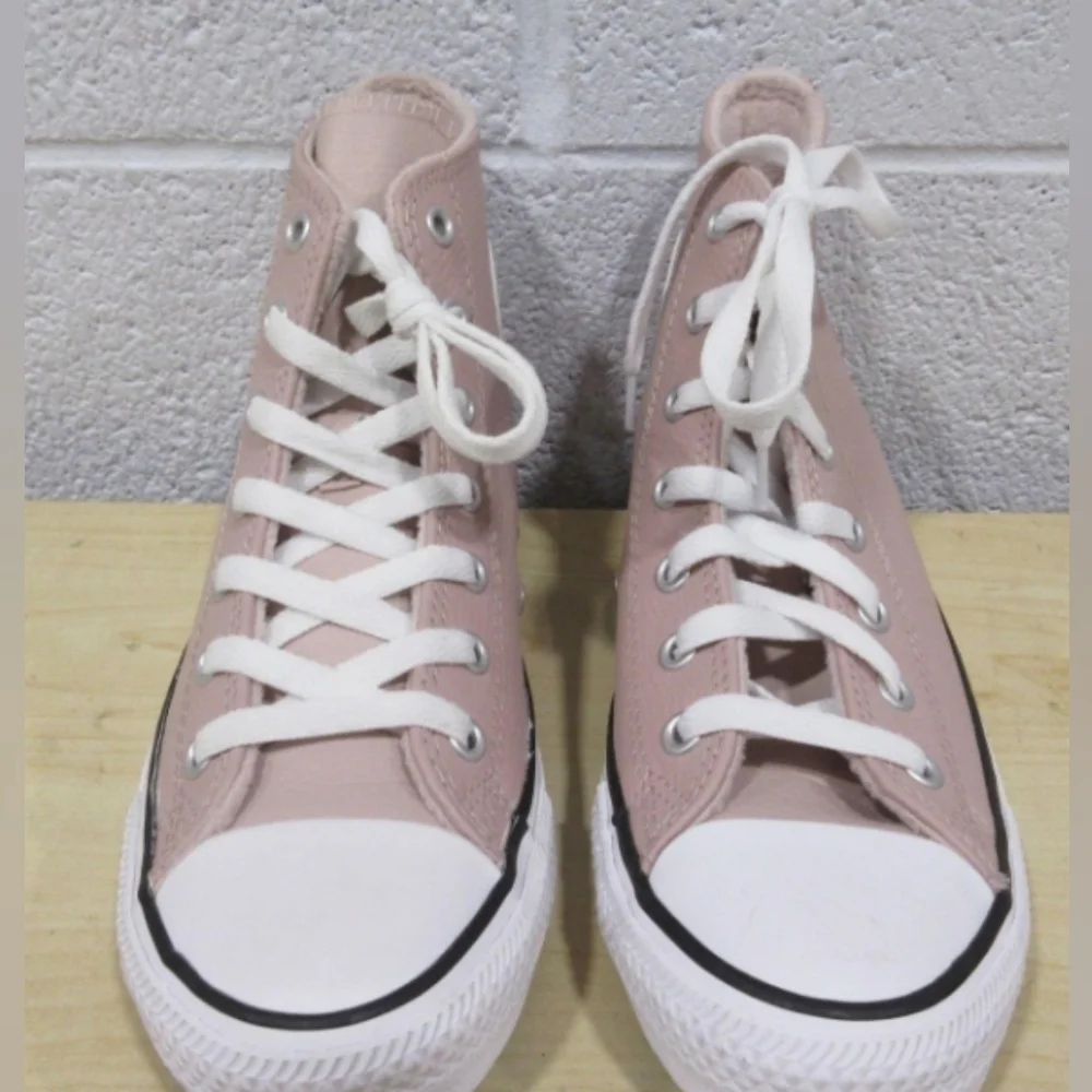 Converse Chuck Taylor All Star Counter Climate Leather GS Size 4 NWOT